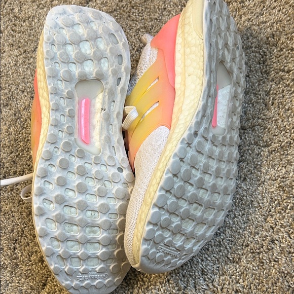 Adidas Ultraboost - Picture 4 of 4